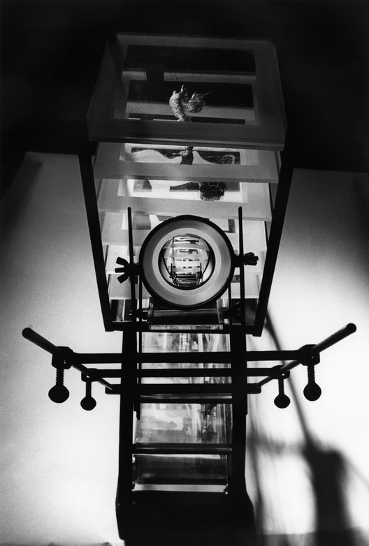 Autor: Dominic Kozerski. Título do Projeto: Manhattan House. Curso / AY: Tese, 1993-94. Professores: John Hejduk, David Gersten, Roderick Knox, Sean Sculley, Regi Weile Foto de Dominic Kozerski. Imagem Cortesia do Arquivo da Escola de Arquitectura Irwin S. Chanin, The Cooper Union